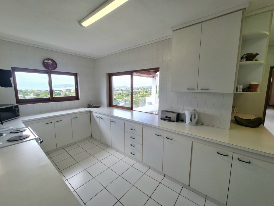 5 Bedroom Property for Sale in Lower Robberg Western Cape